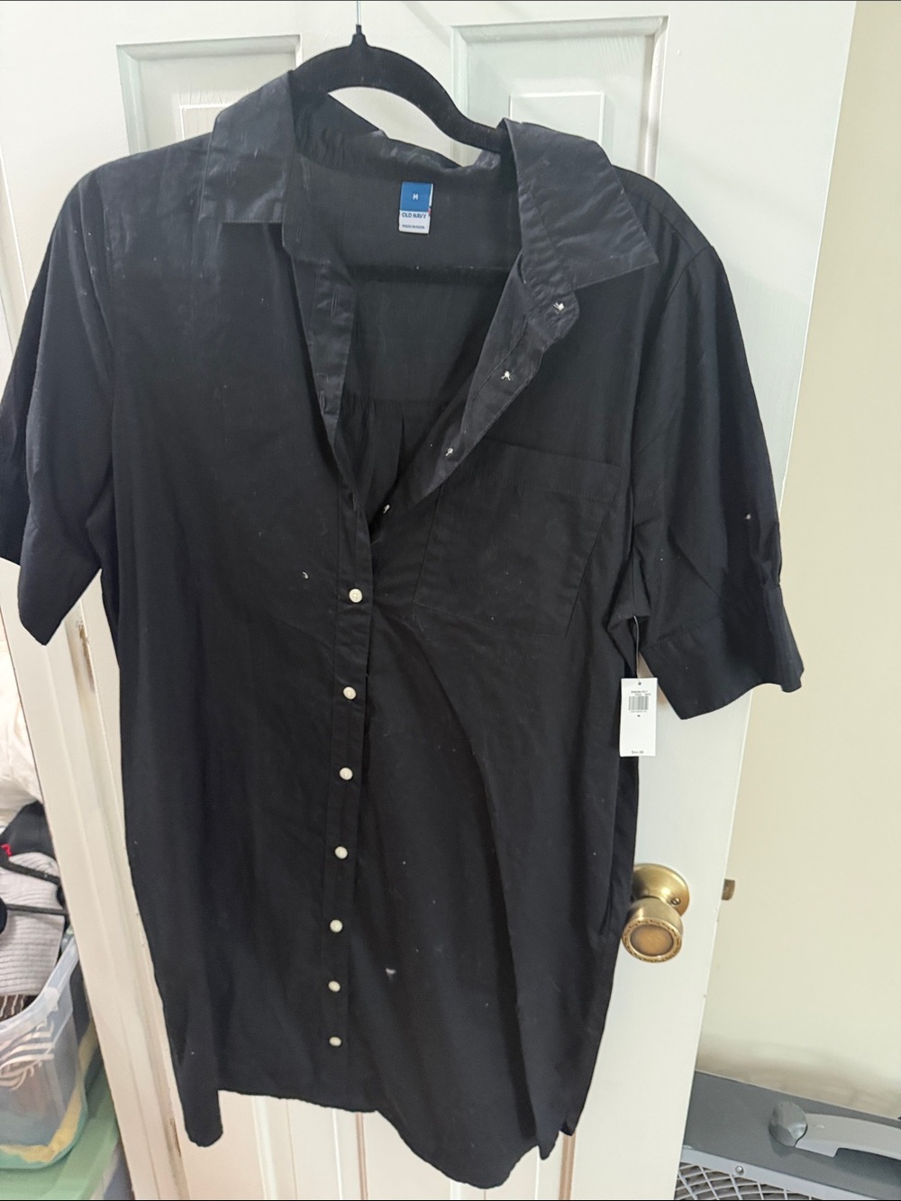Old Navy Black Short-Sleeve Button-Down Shirt